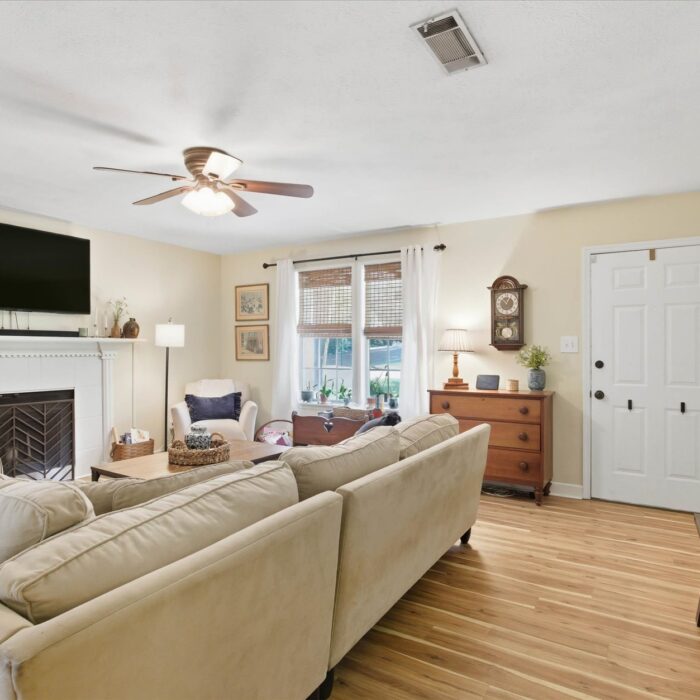 08-900 Mcguire Ct-8